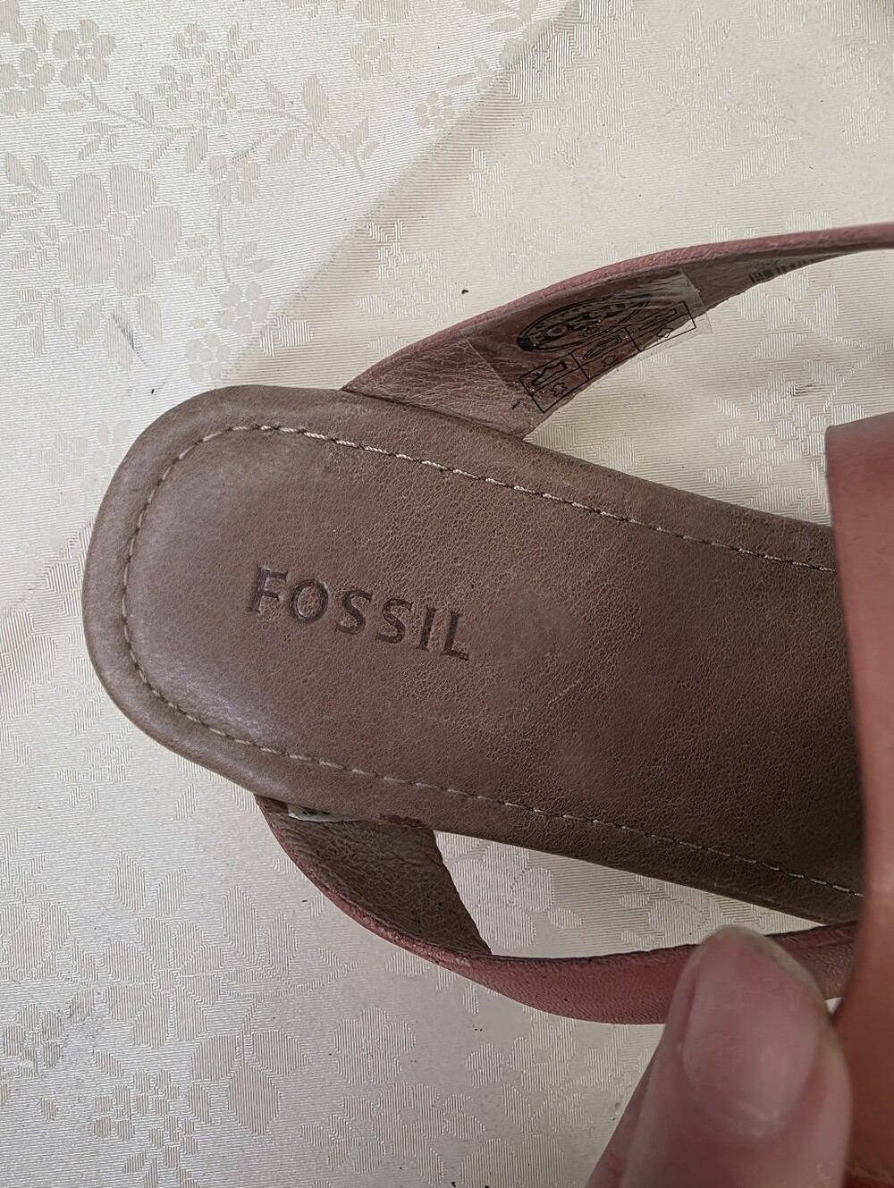 Fossil Pink Leather Ankle Strap T-Strap Flat Thong Sandals Size 8.5 - Picture 4 of 8